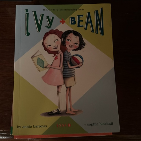 Bundle of 8 children’s books - Picture 4 of 9